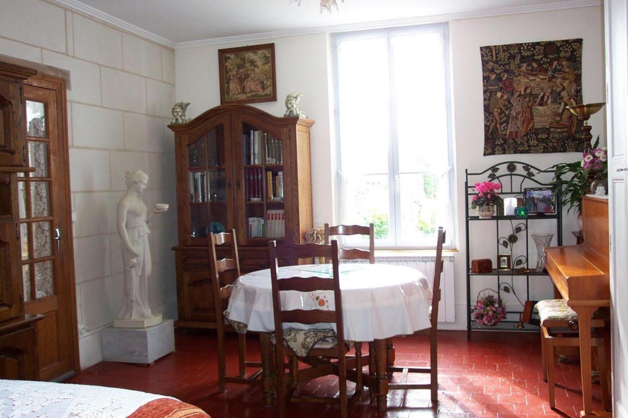 Les Charmes Bed & Breakfast Valençay Exterior foto