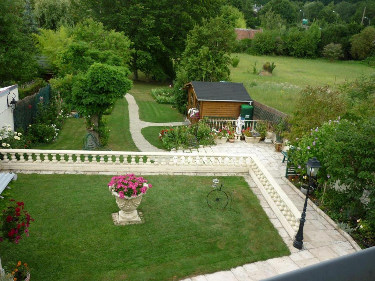 Les Charmes Bed & Breakfast Valençay Exterior foto